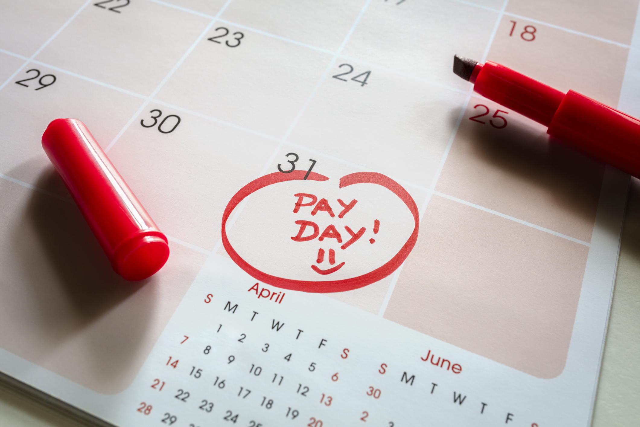 Uma página de calendário com o dia 31 de abril circulado e marcado como "Dia de Pagamento!"