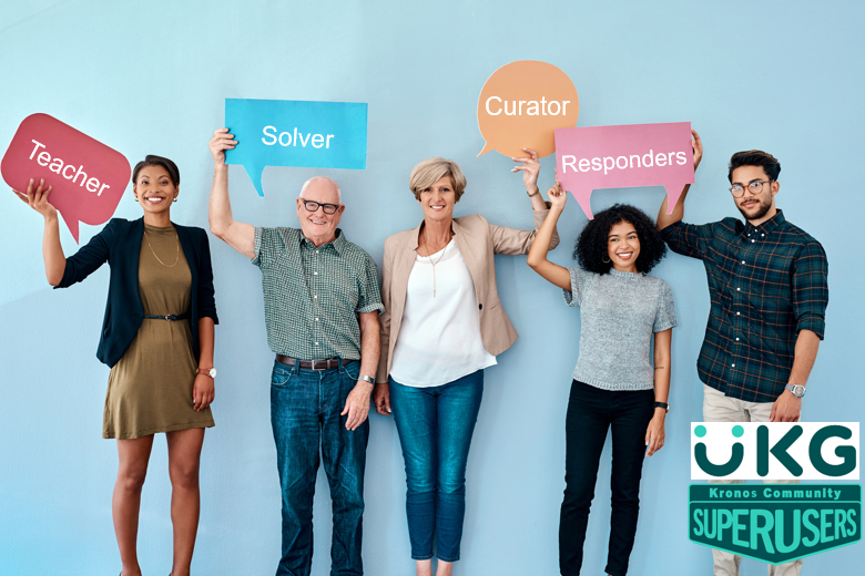 Um grupo diversificado de colegas de trabalho segura balões de fala coloridos.